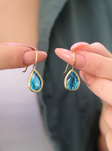 Pierres delicates Vergulde oorhangers met edelstenen