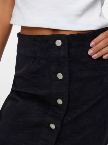 Vero Moda Cordrock in Schwarz