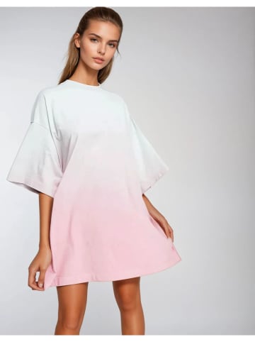 Weekday Shirt in Weiß/ Rosa