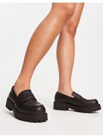Monki Loafers zwart