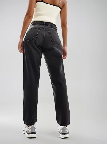 Monki Jeans - Regular fit - in Schwarz