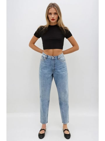 Monki Jeans - Taperred fit - in Hellblau