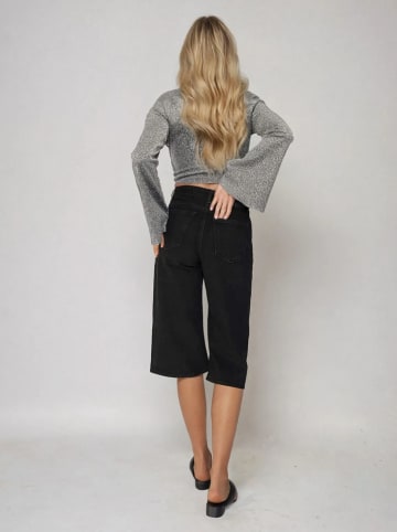 Monki Jeans-Caprihose - Regular fit - in Schwarz