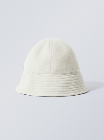 Weekday Hut in Creme