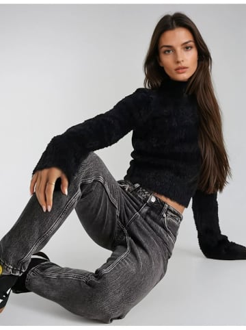 Monki Pullover in Schwarz