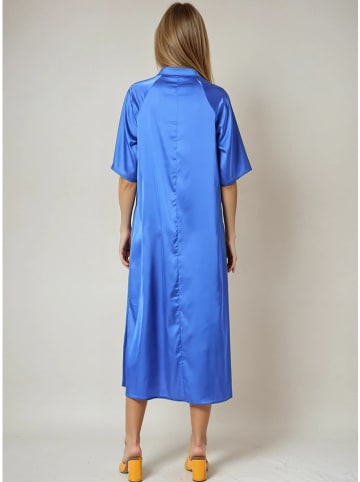 Monki Sukienka w kolorze niebieskim