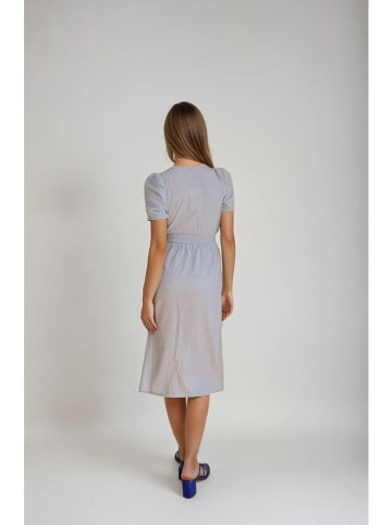 Monki Sukienka w kolorze błękitnym