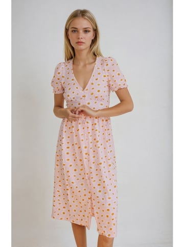 Monki Kleid in Rosa