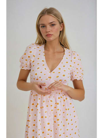 Monki Kleid in Rosa