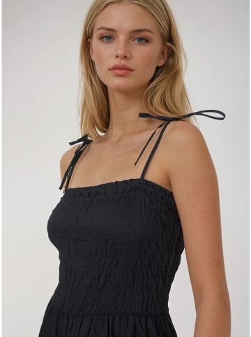 Monki Jumpsuit in Schwarz