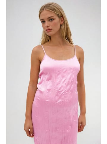 Monki Kleid in Rosa