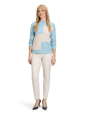 Betty Barclay Sweter w kolorze błękitno-kremowym