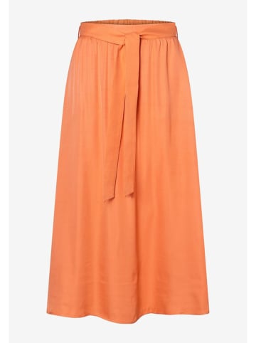 More & More Rok oranje