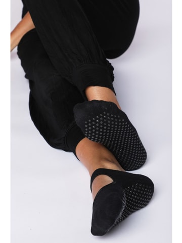 Onamaste Yoga-Socken in Schwarz