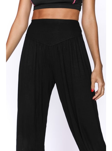 Onamaste Yogahose in Schwarz