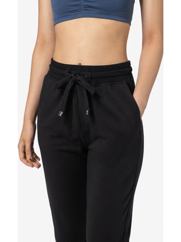 super.natural Sweathose "Solution" in Schwarz