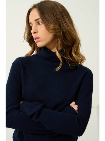 AUTHENTIC CASHMERE Kaszmirowy golf "Fornet" w kolorze granatowym