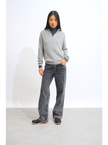 AUTHENTIC CASHMERE Kaschmir-Pullover in Hellgrau