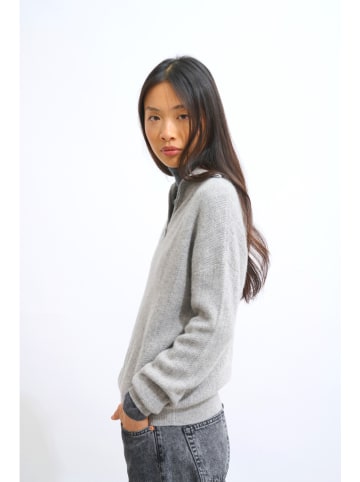 AUTHENTIC CASHMERE Kaschmir-Pullover in Hellgrau