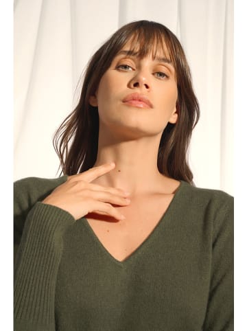 Just Cashmere Kaszmirowa sukienka w kolorze khaki
