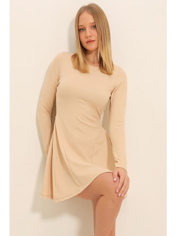 Trend Alaçatı Stili Kleid in Beige
