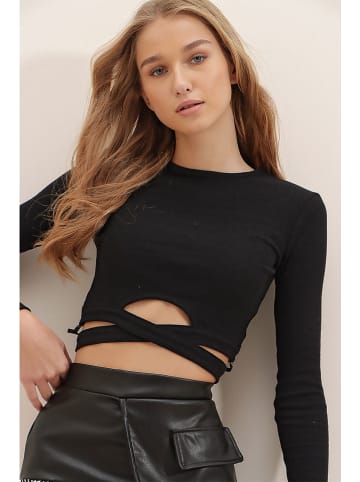 Trend Alaçatı Stili Koszulka w kolorze czarnym
