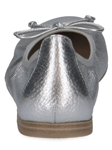 Caprice Skórzane baleriny w kolorze srebrnym