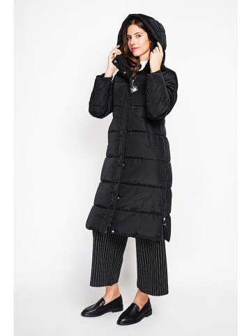 ASSUILI Płaszcz pikowany w kolorze czarnym