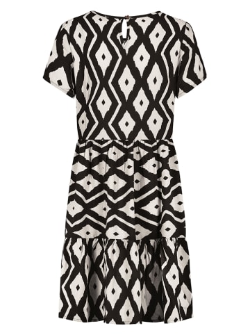 Eight2Nine Kleid in Schwarz