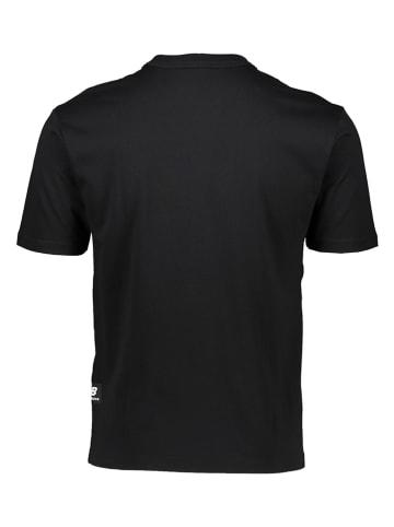 New Balance Shirt "Uni-ssentials" in Schwarz