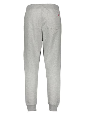 New Balance Spodnie dresowe w kolorze szarym