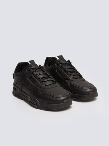 BIG STAR Sneakers in Schwarz