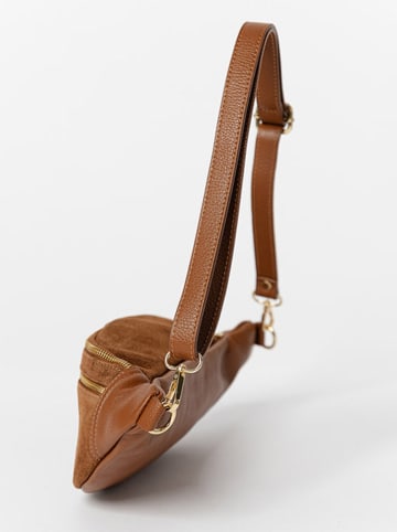 Anna Morellini Leder-Brustbeutel "Carola" in Camel - (B)32 x (H)16 x (T)9,5 cm