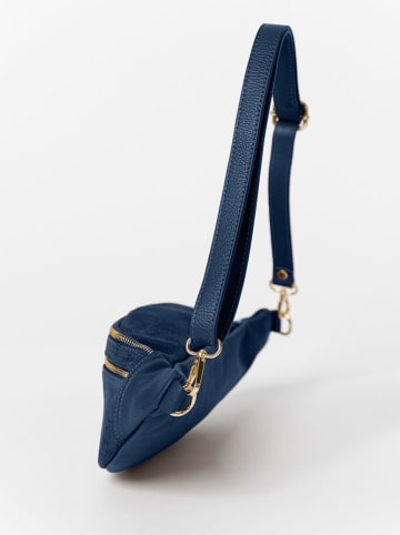 Anna Morellini Leder-Brustbeutel "Carola" in Dunkelblau - (B)32 x (H)16 x (T)9,5 cm