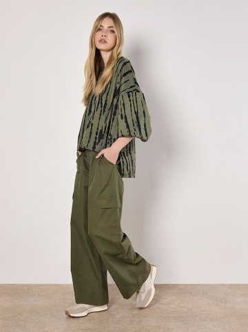 Apricot Bluse in Khaki/ Schwarz