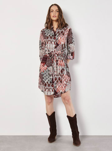 Apricot Kleid in Bordeaux/ Weiß/ Schwarz