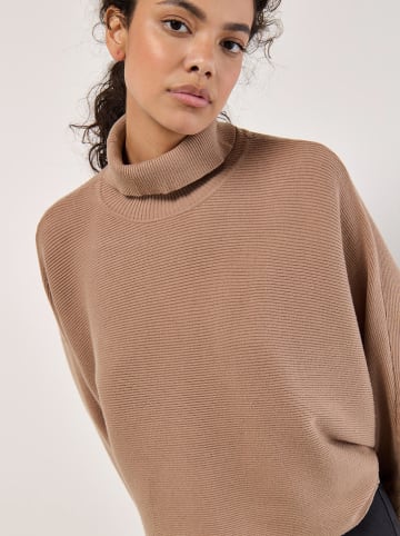 Apricot Golf w kolorze jasnobrązowym