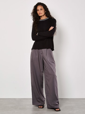 Apricot Longsleeve in Schwarz