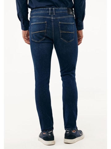 Mexx Dżinsy "Logan" - Slim fit - w kolorze granatowym