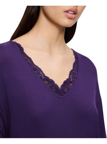 Triumph Nachthemd in Aubergine