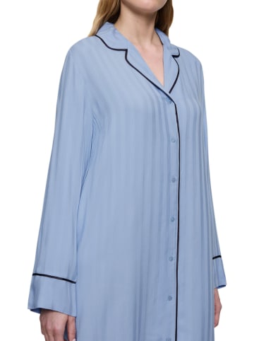 Triumph Nachthemd in Hellblau