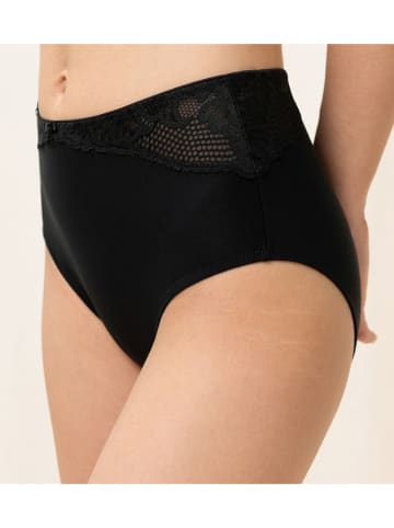 Triumph Pełne figi high waist w kolorze czarnym