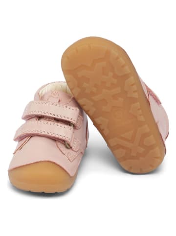 Bundgaard Skórzane buty w kolorze jasnoróżowym do nauki chodzenia