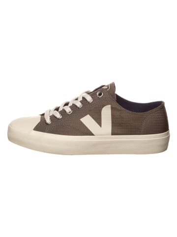 Veja Sneakers "Wata II Low" in Khaki/ Creme