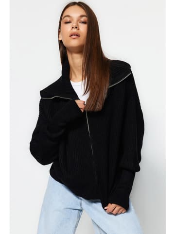 trendyol Cardigan in Schwarz