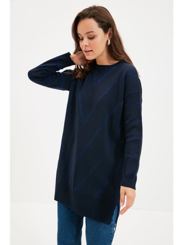 trendyol Pullover in Dunkelblau