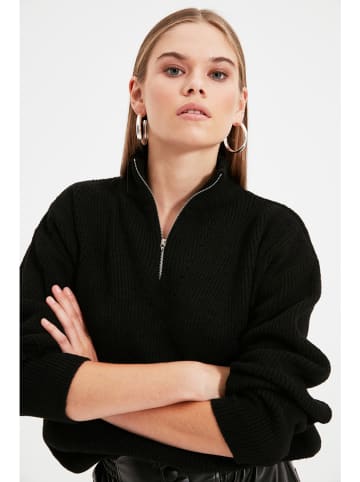 trendyol Pullover in Schwarz