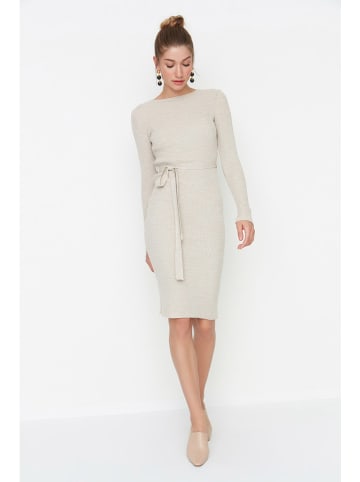trendyol Strickkleid in Sand