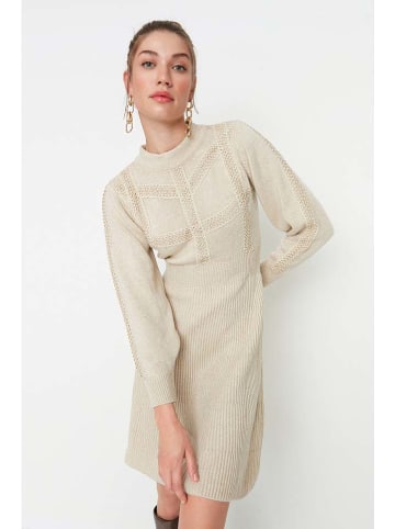 trendyol Kleid in Beige
