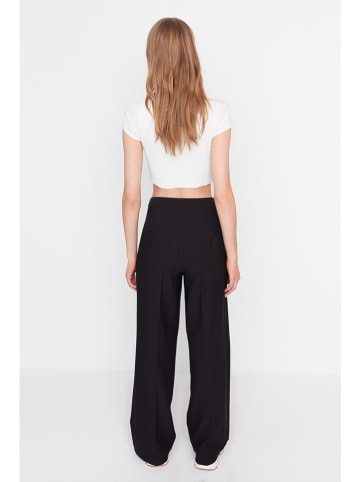 trendyol Hose in Schwarz